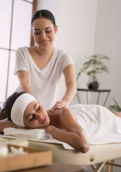 Jan-10-massage-therapy-training_edited.jpg