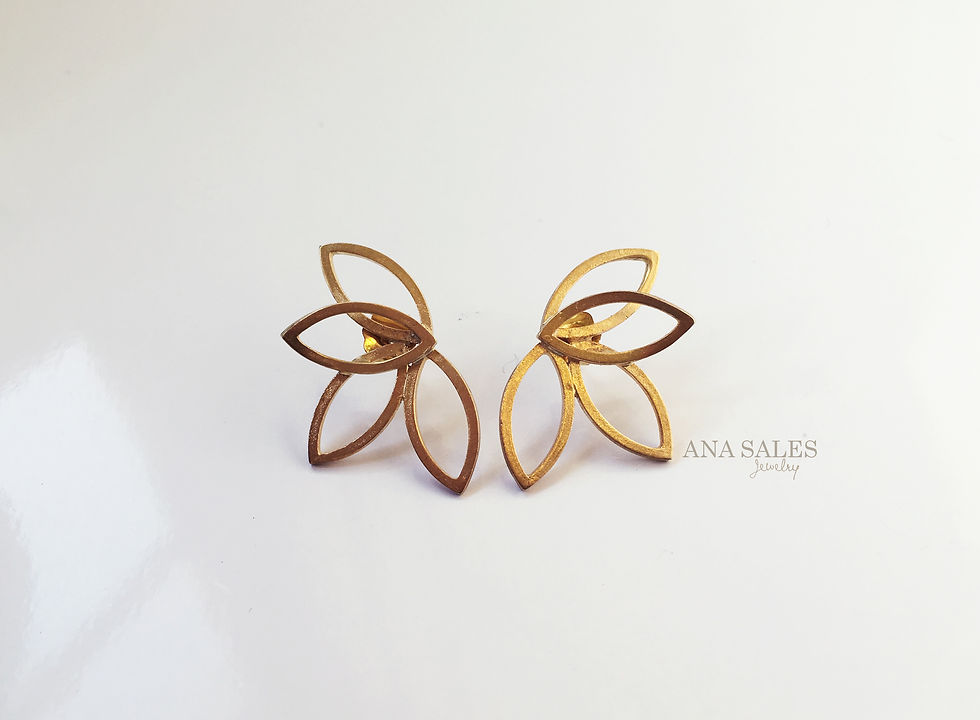 Thumbnail: RAMI brincos pequenos | small earrings