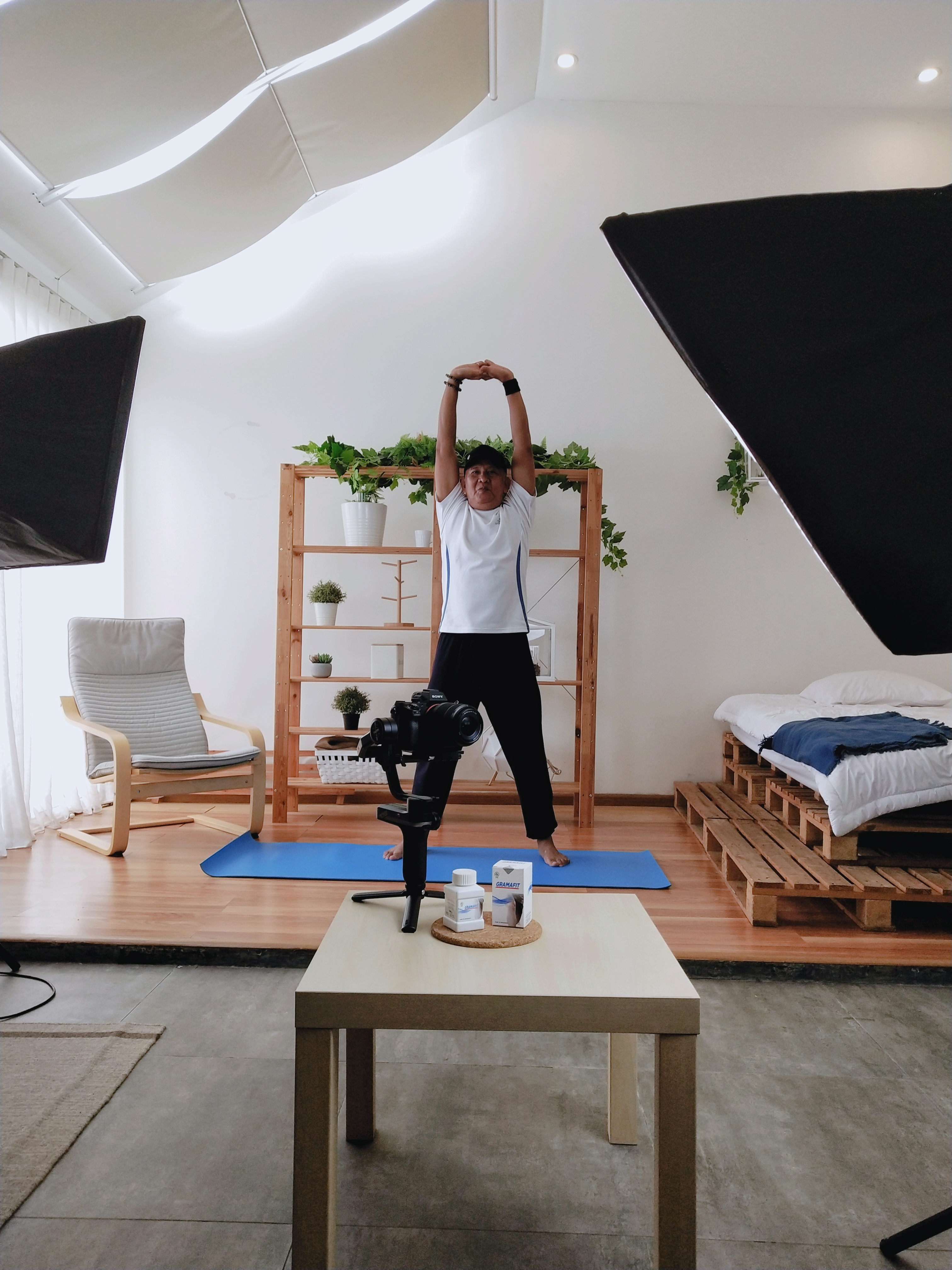 BEHIND THE SCENE