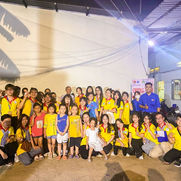 Cùng các chiến sĩ Xuân sẻ chia mang "Niềm vui ngày cuối năm" đến với mọi người