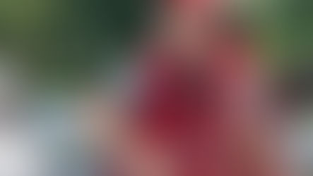 Zwei Landschaftsgärtner der Ulrich Briggen Gartenservice AG im Ausseneinsatz