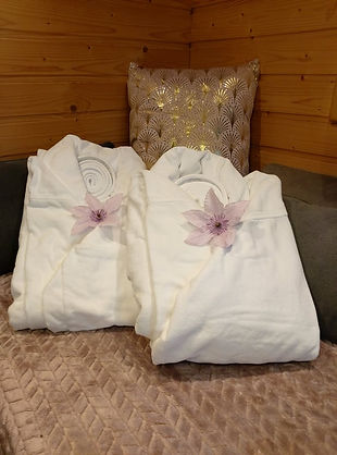 Peignoirs | Chambre d'hôtes avec Spa Privatif | Hensies