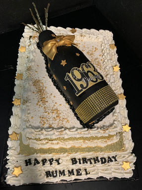 Alcohol_Cake_gold_black_2D_Bottle_Celebrate.JPEG
