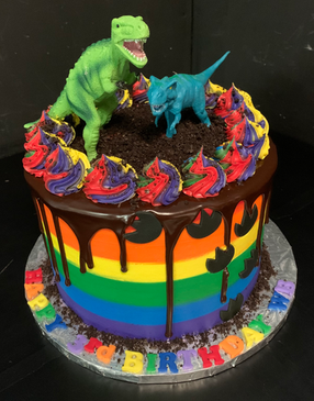 Kids_Cake_Rainbow_Dino_Drip.HEIC