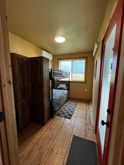 20250829_225509326_iOS