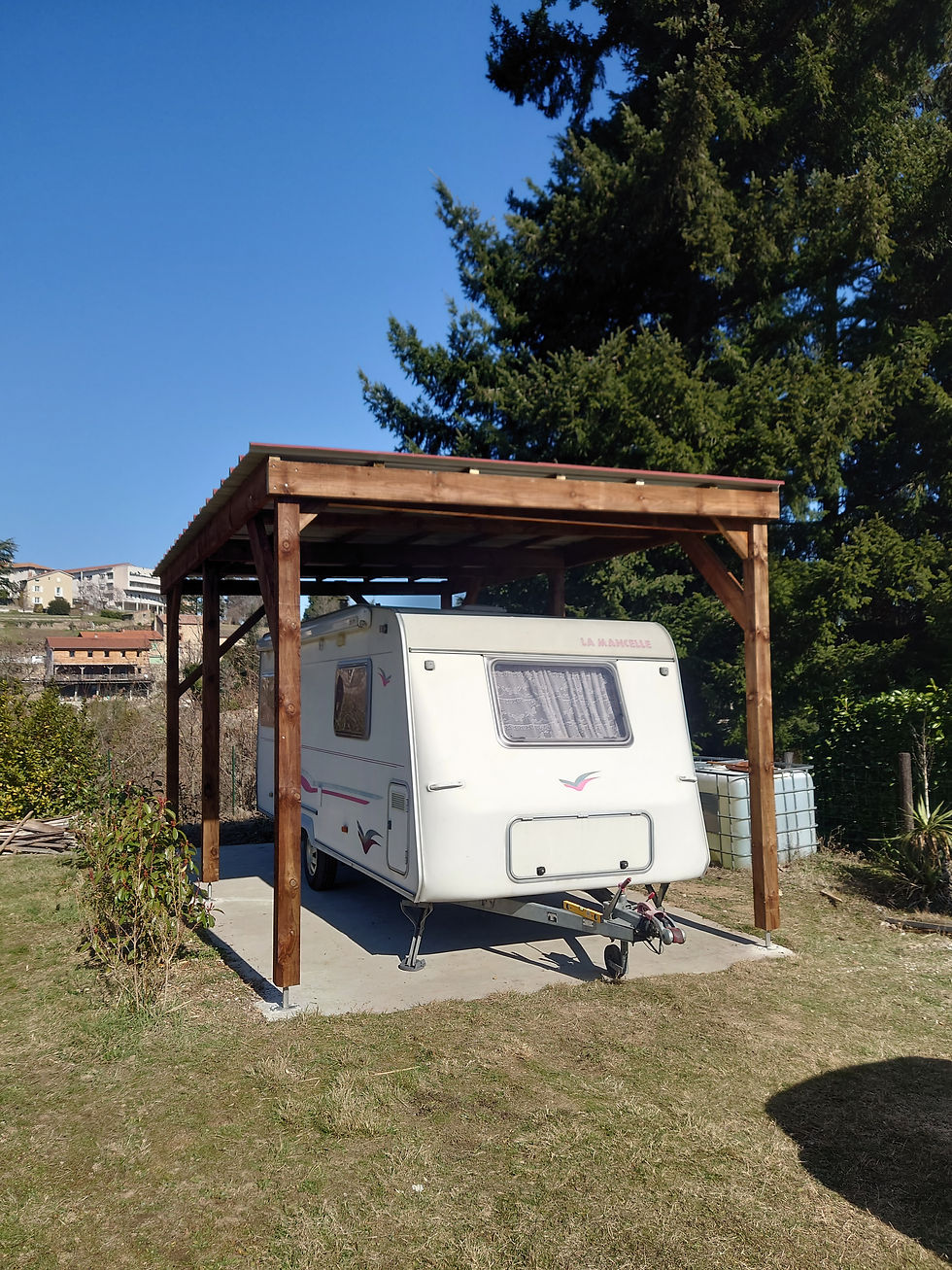 Création d'un abris caravane_ QG Créa Bois