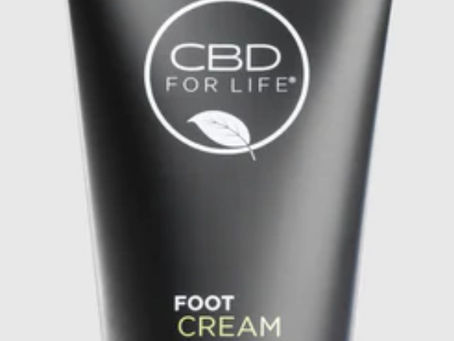 The Best 2023 Holiday Gift Guide: Skincare Edition