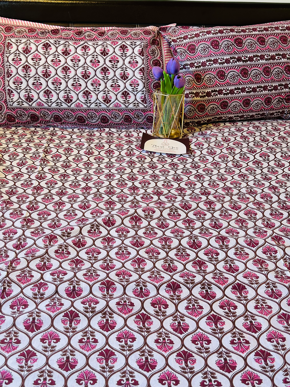 Thumbnail: Titli Cotton Double Bedsheet (Pink - Queen Size)