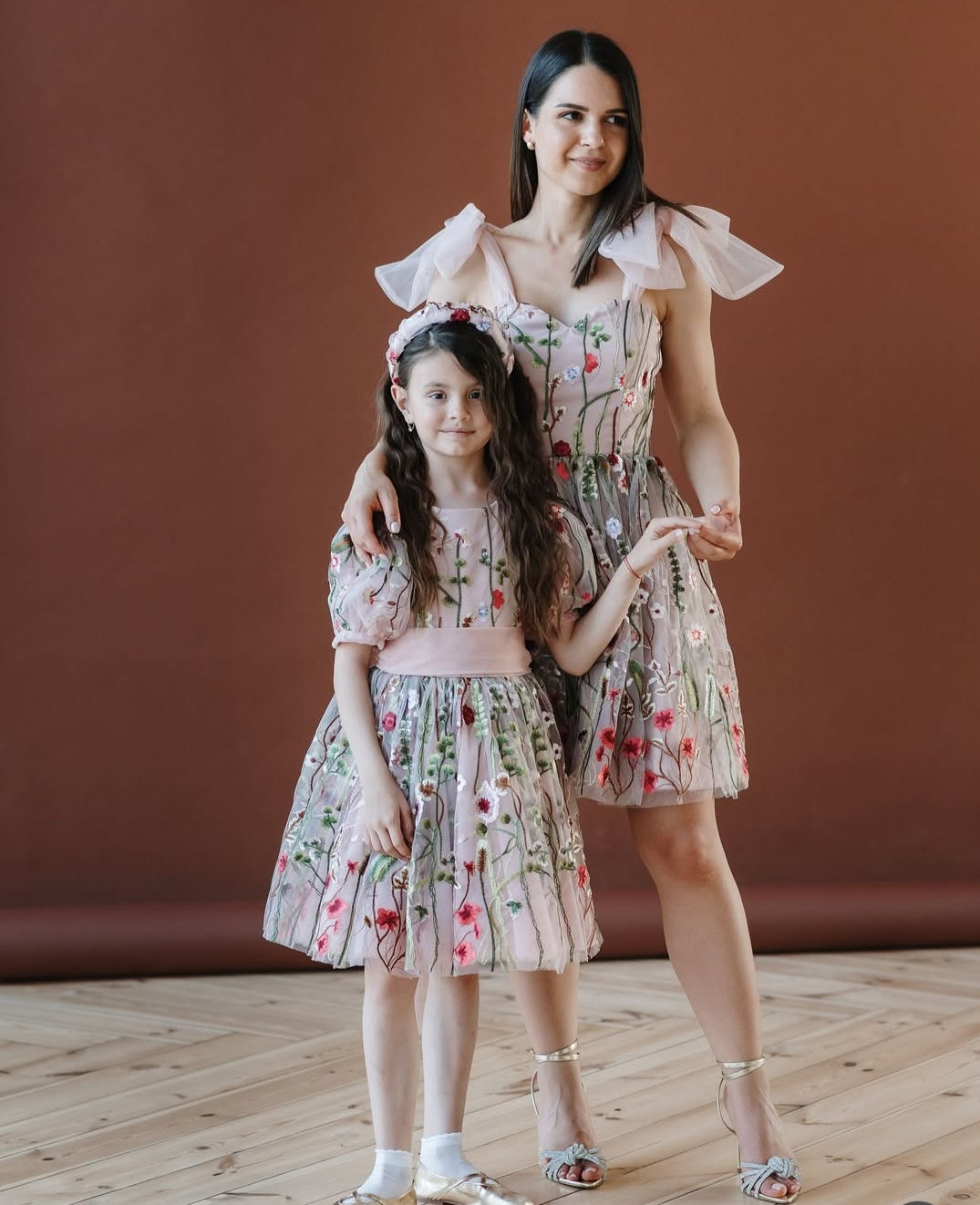 ΣΕΤ ΜΑΜΑ ΚΟΡΗ.