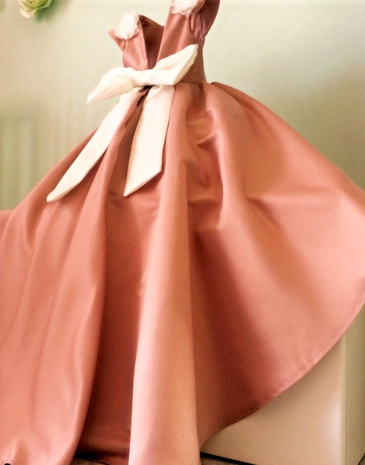 Χειροποίητο maxi φόρεμα με ουρά