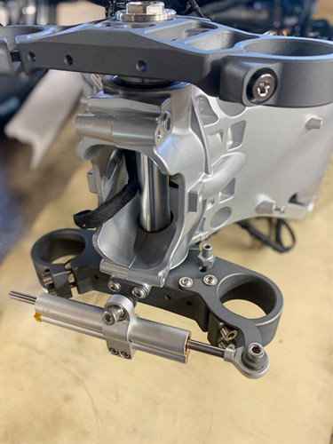 ワールドレップサービス Aprilia RS660 Adjustable Triple Clamps | Robem Engineering