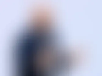 Quién es la mano derecha de Mark Zuckerberg para liderar la transformación de Meta hacia la IA