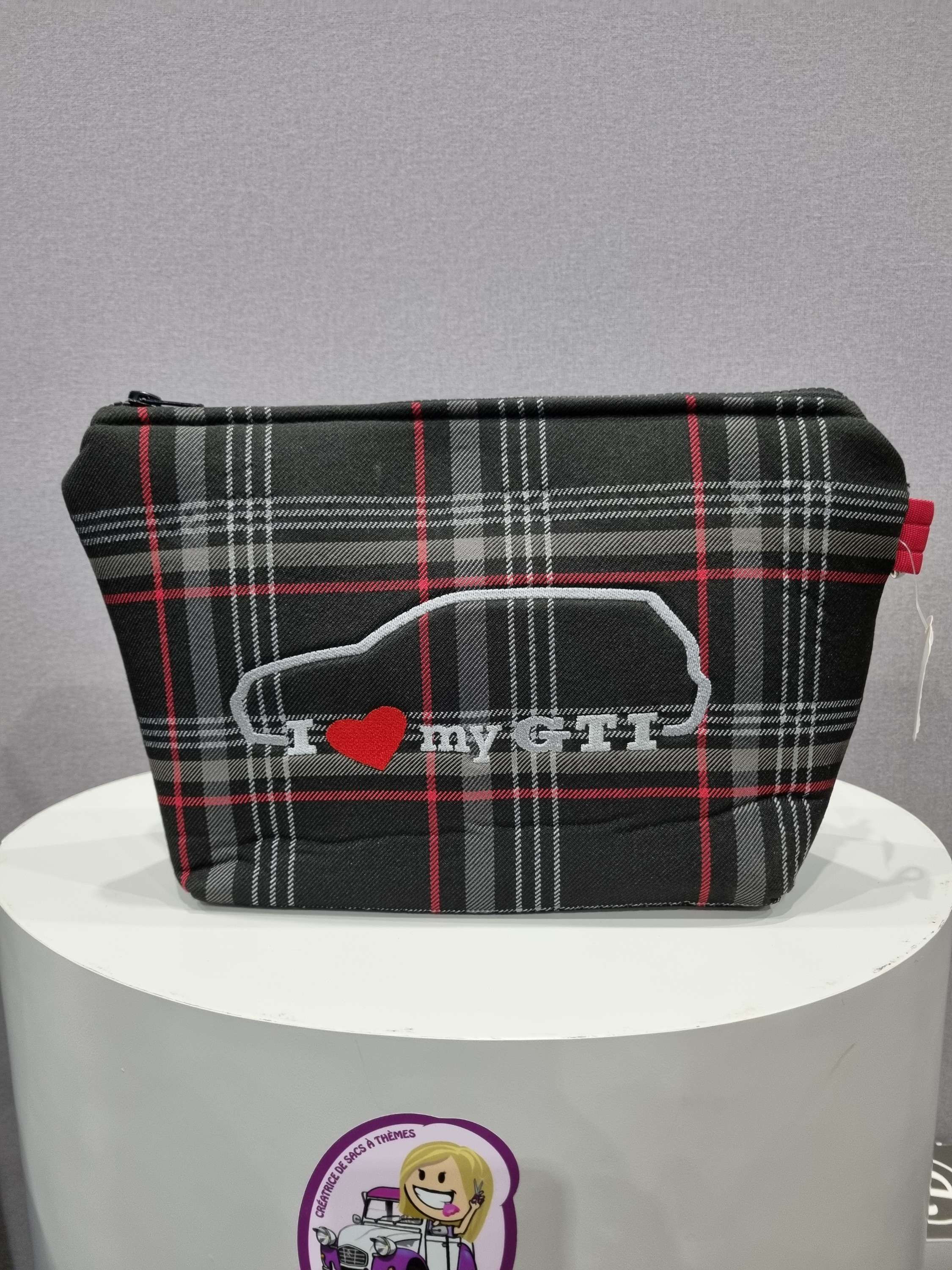 Trousse de toilette thème  GTI 