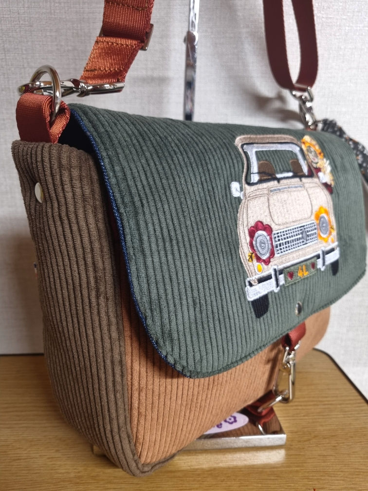 Miniature : Sac bandoulière velours thème Hippie en 4L 