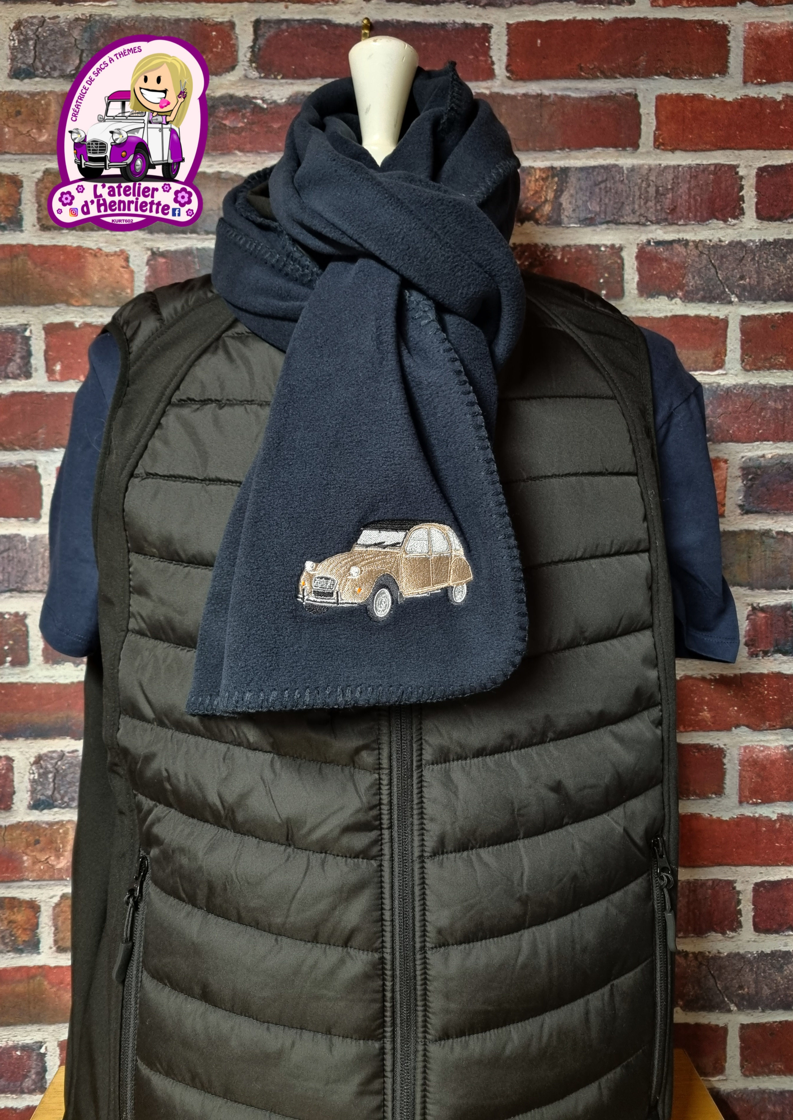 Écharpe polaire bleu marine thème 2cv beige 