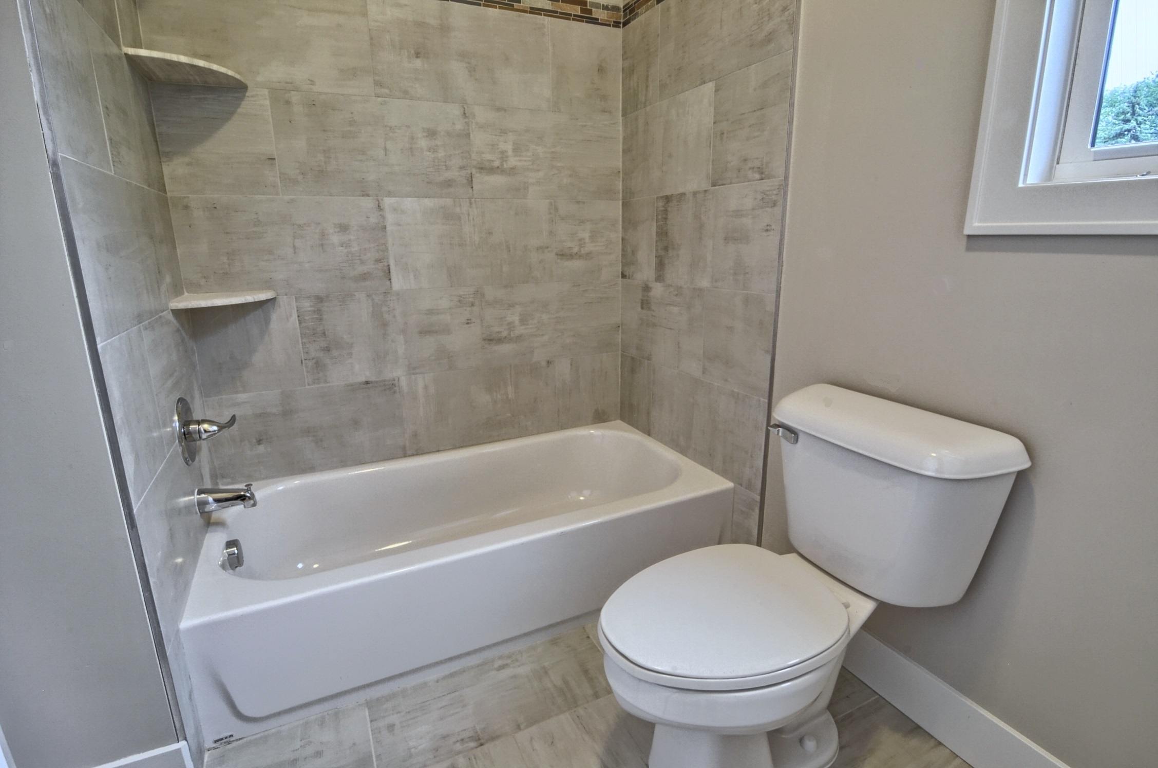Jack_And_Jill_Bathroom
