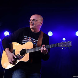 Jacques Stotzem Live _ © Freddy Hauglustaine.jpg