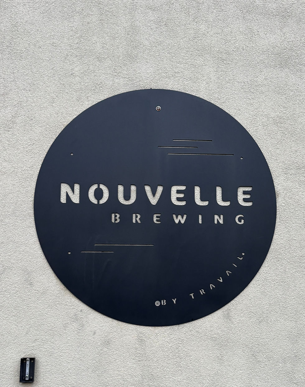 Exterior sign of Nouvelle