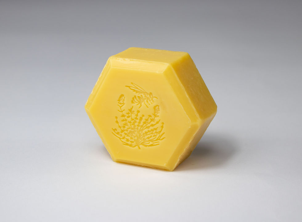 Honigseife mit Pollen