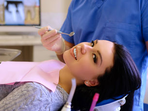 Cosmetic Periodontal Care vs General Dentistry: Key Differences