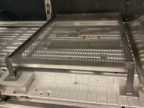 Optional pallet tray- ideal for holding fertilizer, sand, or salt.