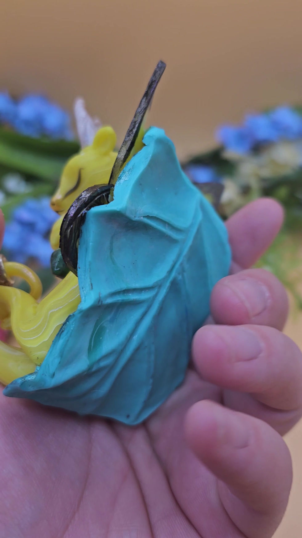 Thumbnail: Alamanda the Little Yellow