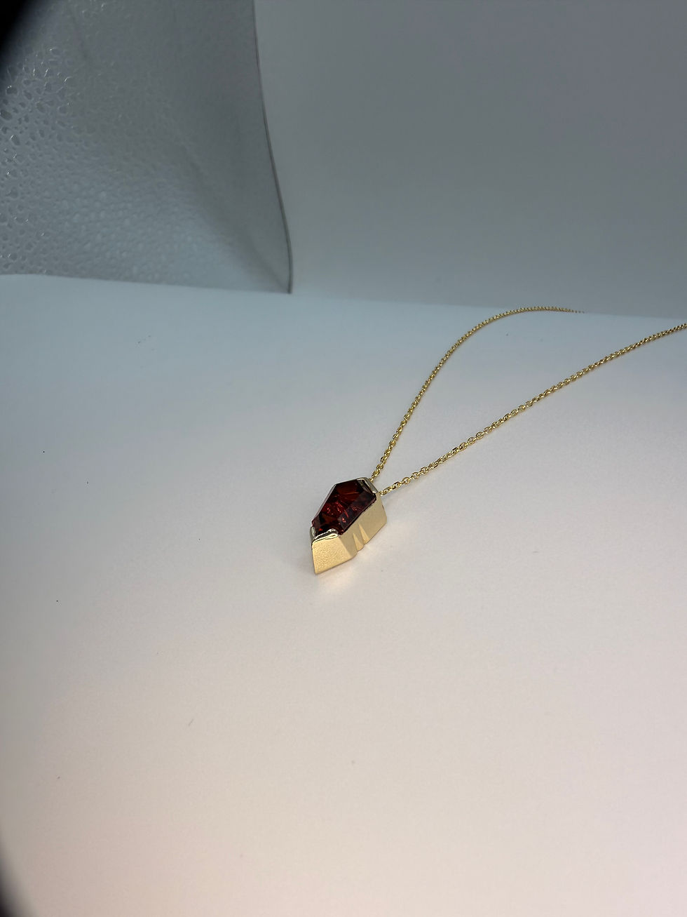 Thumbnail: Garnet and sapphire slider