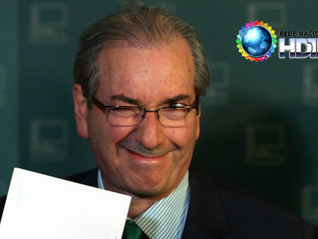 #maislidas - Notícia sobre Impeachment de Dilma causa revolta nas redes sociais