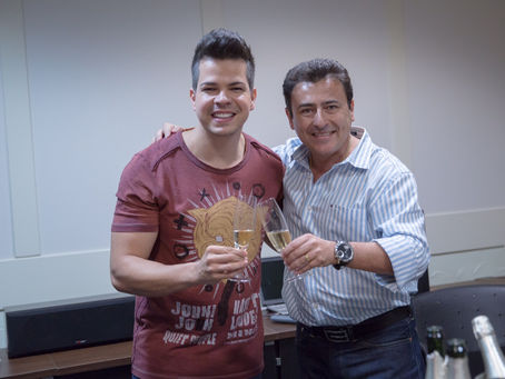 Cantor Raffael Machado é agora HRP Promoções ArtÃsticas