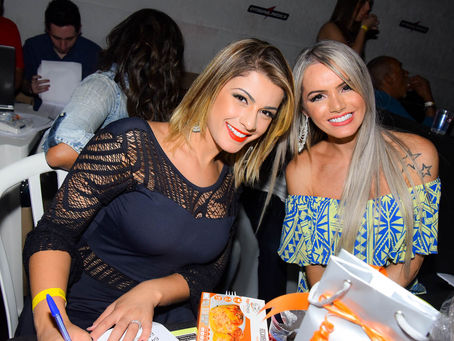 Renan Marinho e Teresa Pereira vencem concurso Garoto e Garota Fitness Brasil 2015
Dentre as jurada