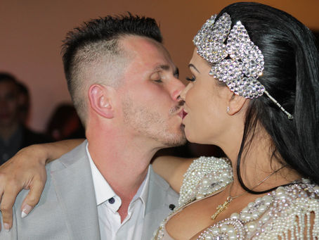 #maislidas - Milionário arma casamento surpresa para Mc Sexy