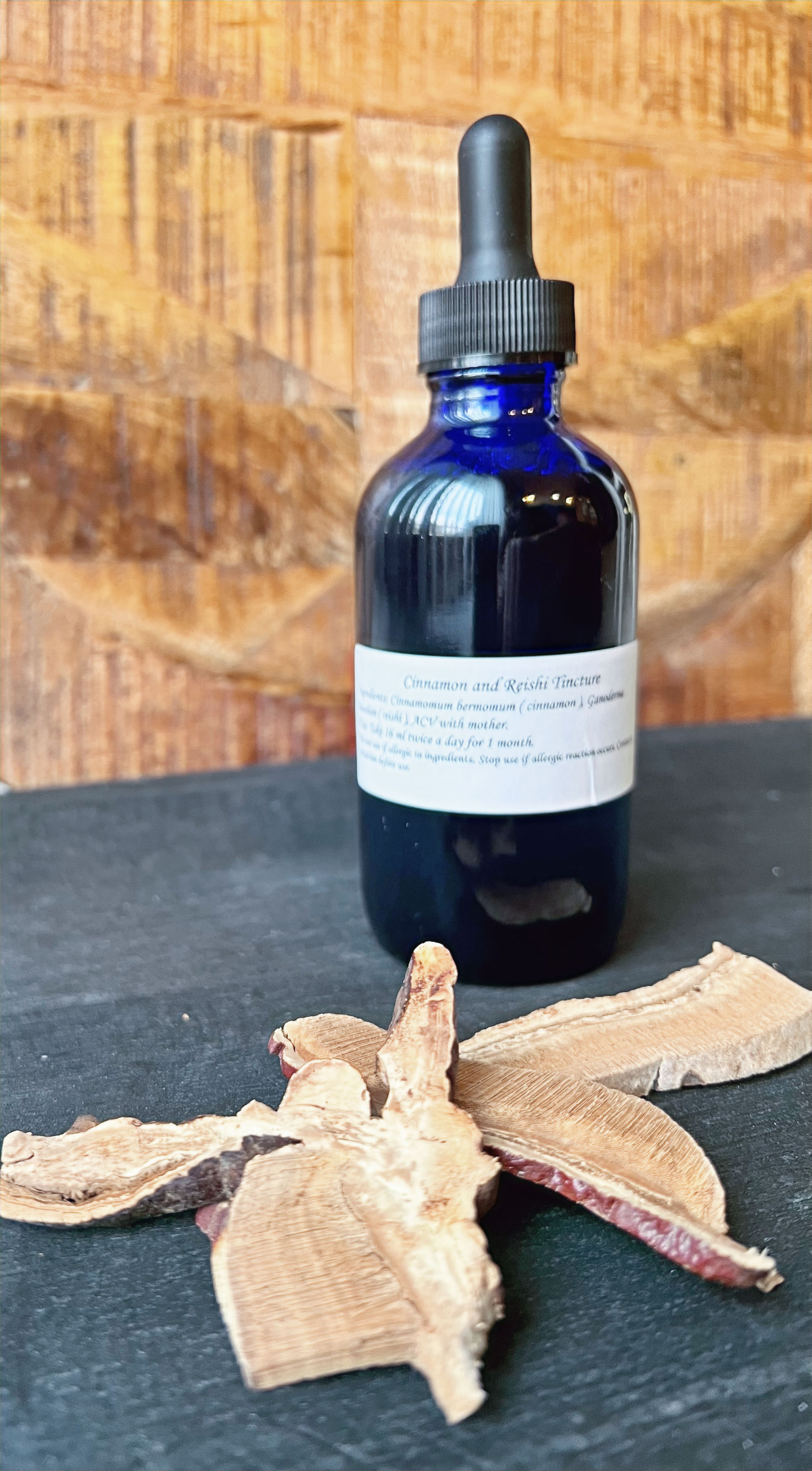 Cinnamon and Reishi tincture