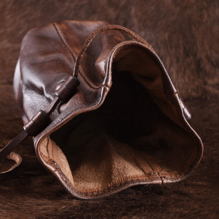 Thumbnail: Big leather pouch