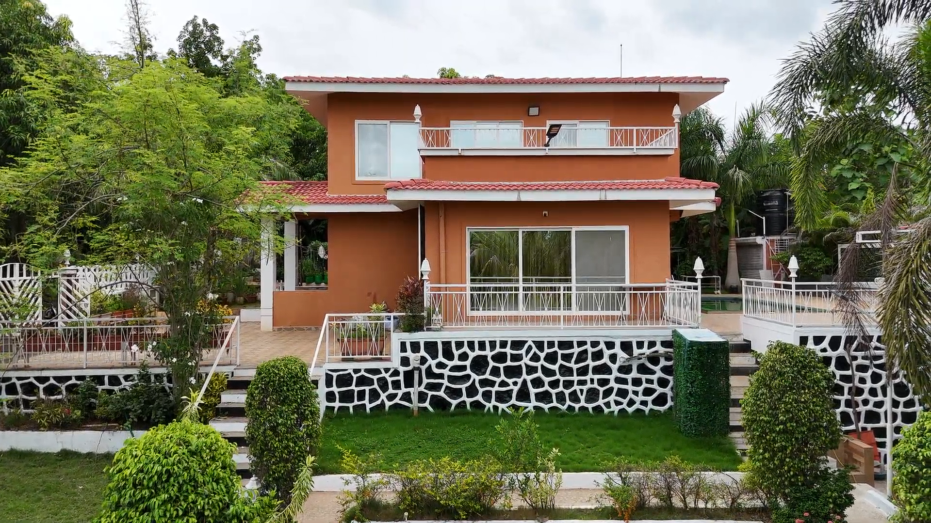 Luxury Villas