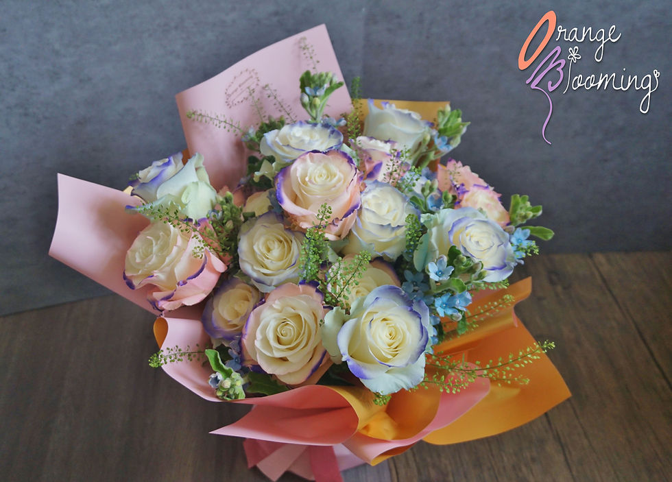 Thumbnail: Dual Tone Dye Rose Bouquet  雙色染玫花束