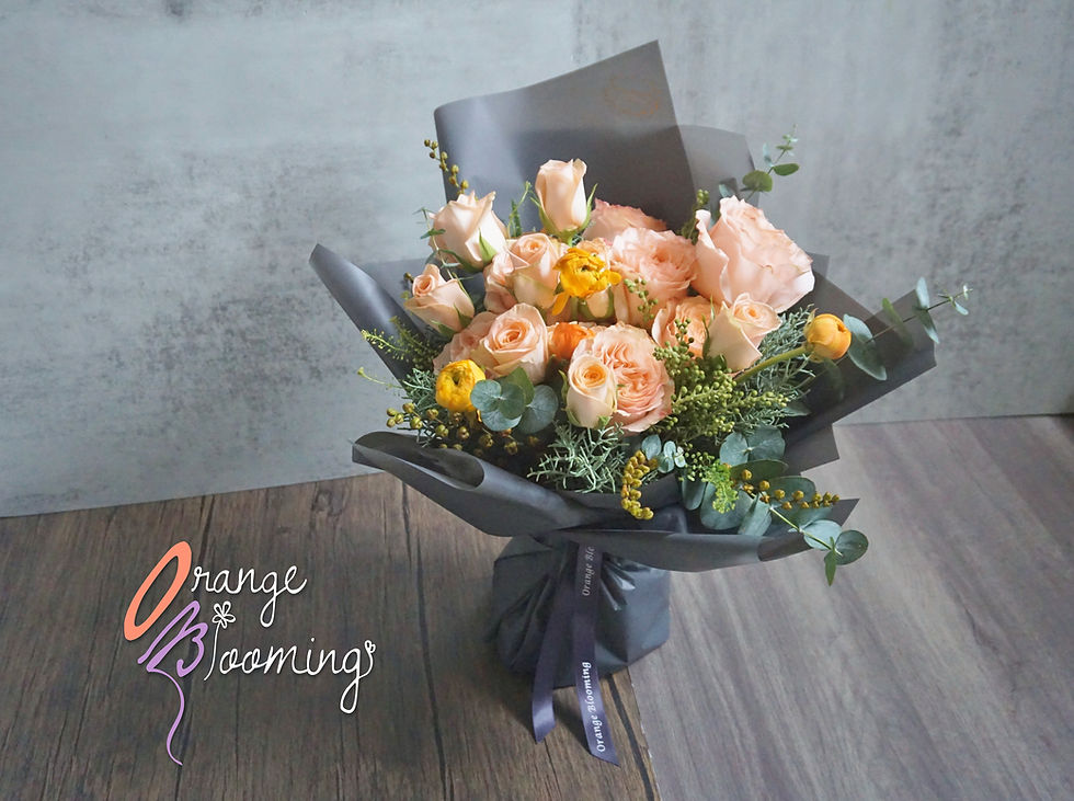 Thumbnail: Peach Garden Rose Gift Bouquet 蜜桃色玫瑰花束