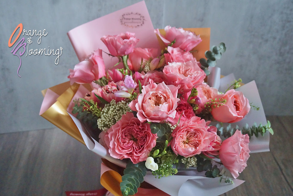 Thumbnail: Pink Garden Rose & Tulip Bouquet 庭園玫瑰鬱金香花束