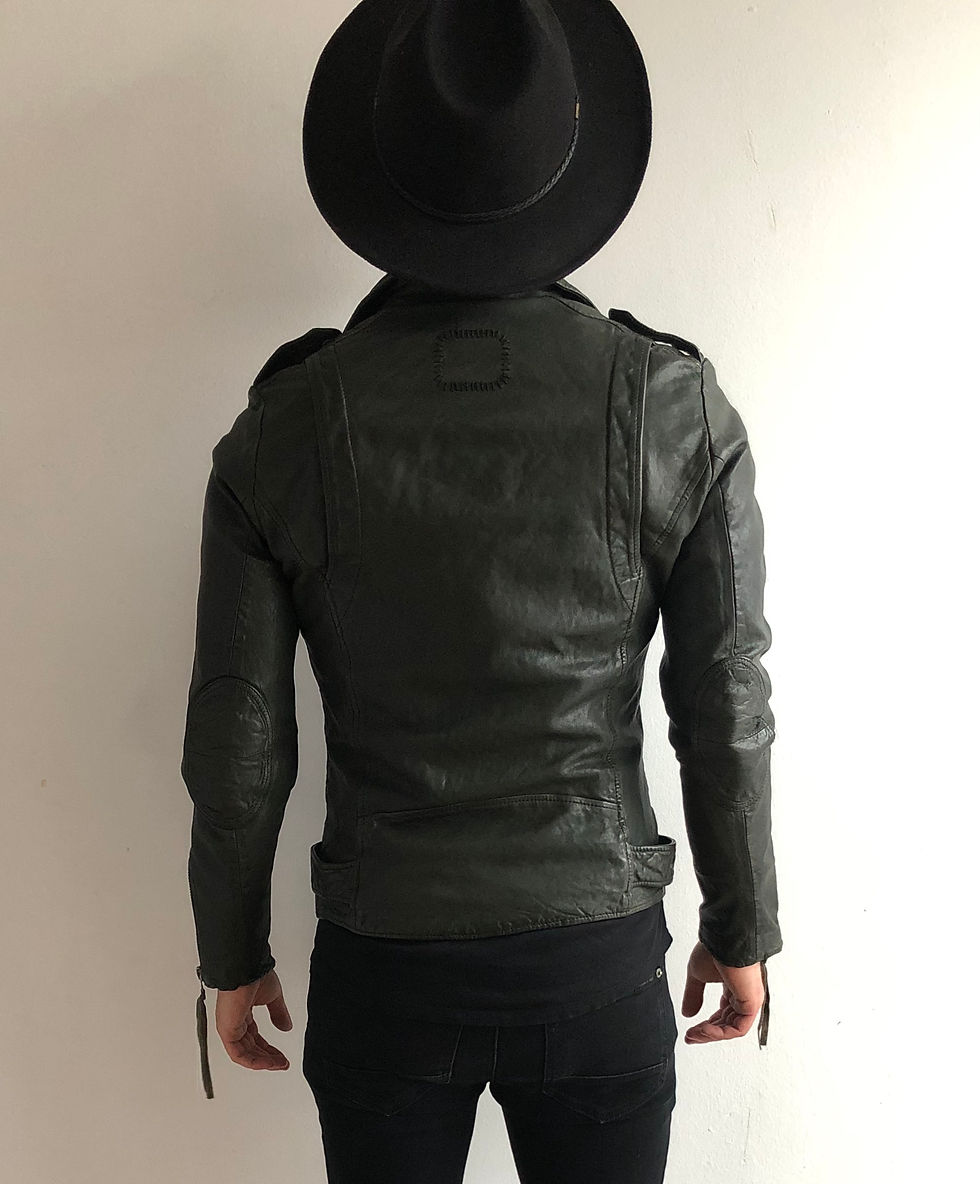 Miniaturbild: Tigha Ethan