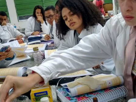 2B Conhecendo na prática procedimentos para o tratamento dá água, aplicando conceitos e processos, c