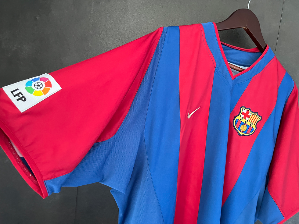 Miniaturbild: FC Barcelona 2002/03 Home LUIS ENRIQUE 21 XL 9/10