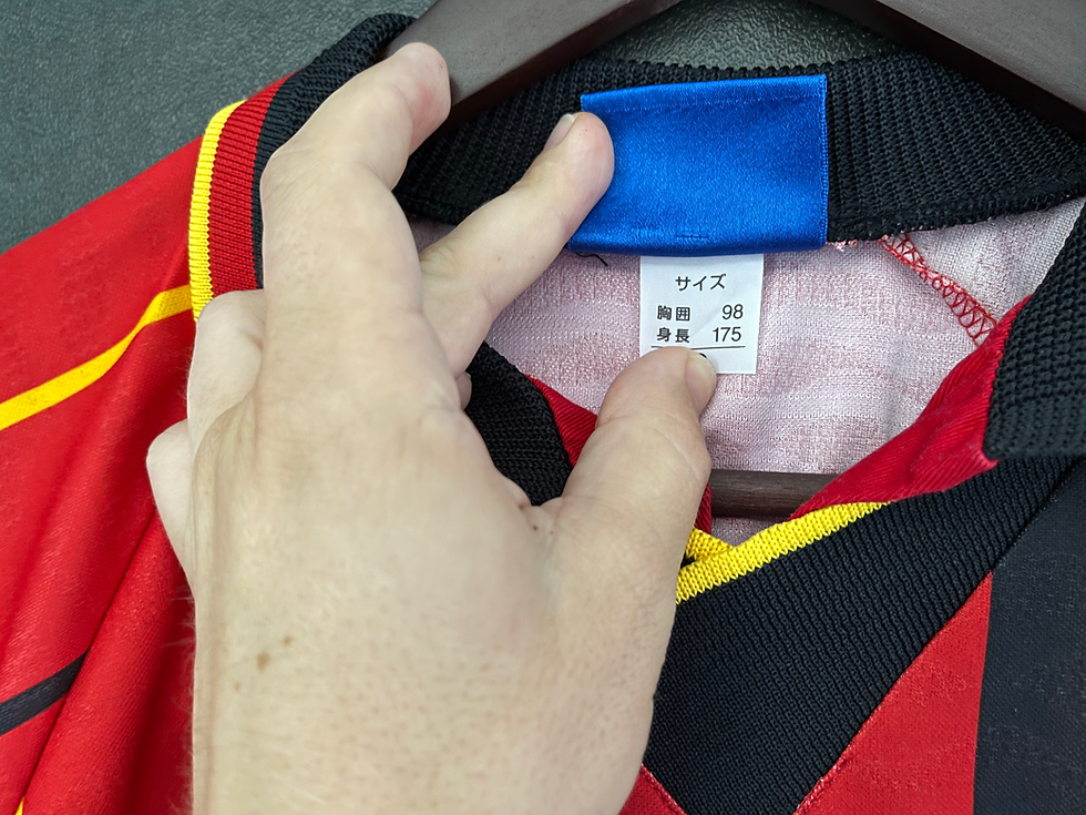 Miniatura: Nagoya Grampus Eight 1997/98 Home XL 9/10