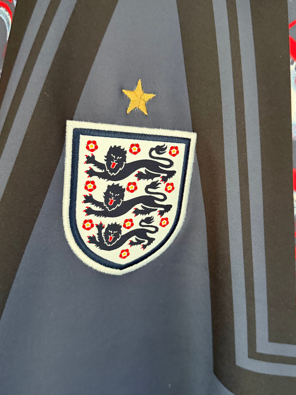 Thumbnail: Nike Hollywood England GK L/XL 10/10 BNWT