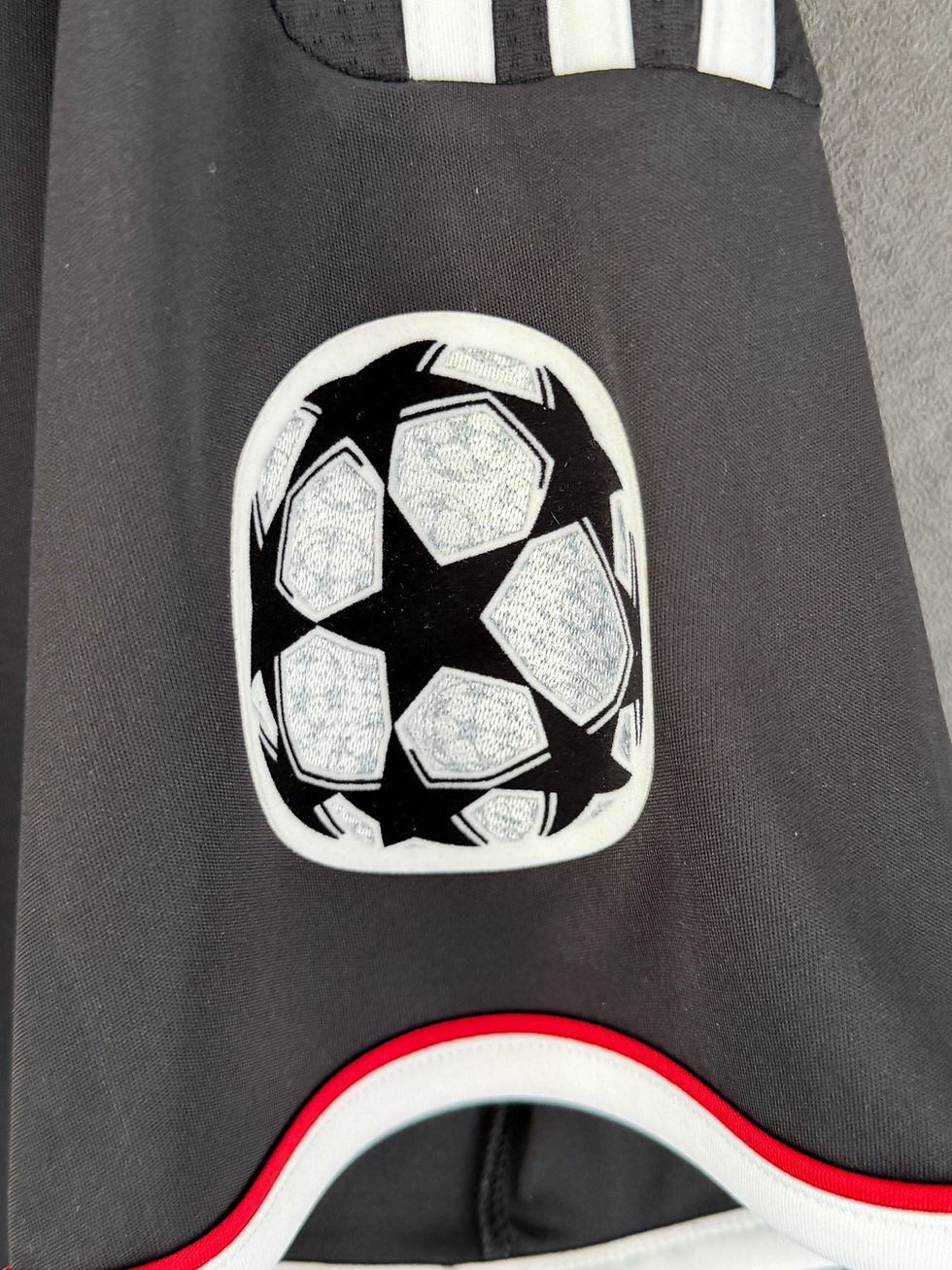 Miniatura: FC Bayern München 2011/12 Third RIBÉRY 7 Large 9/10