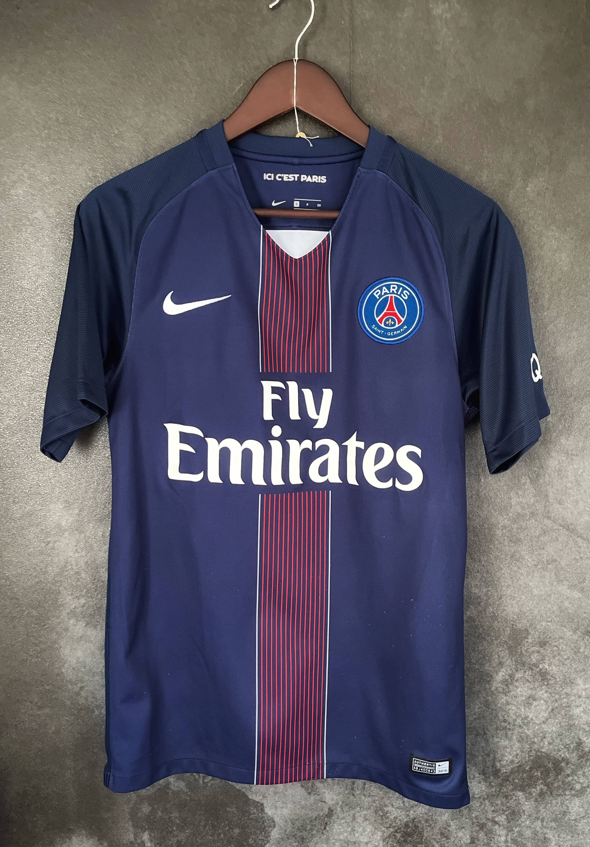 PSG 2016/17 Home CAVANI 9 Small 8/10