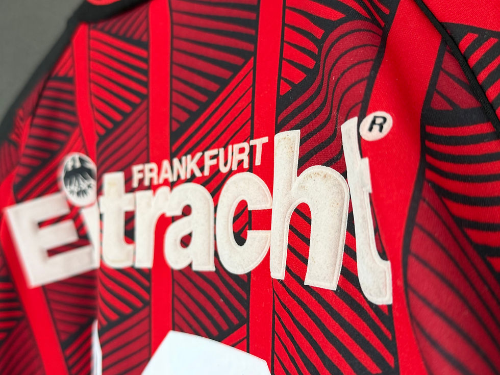 Miniature : Eintracht Frankfurt 1995/96 Home OKOCHA 10 XL 8/10