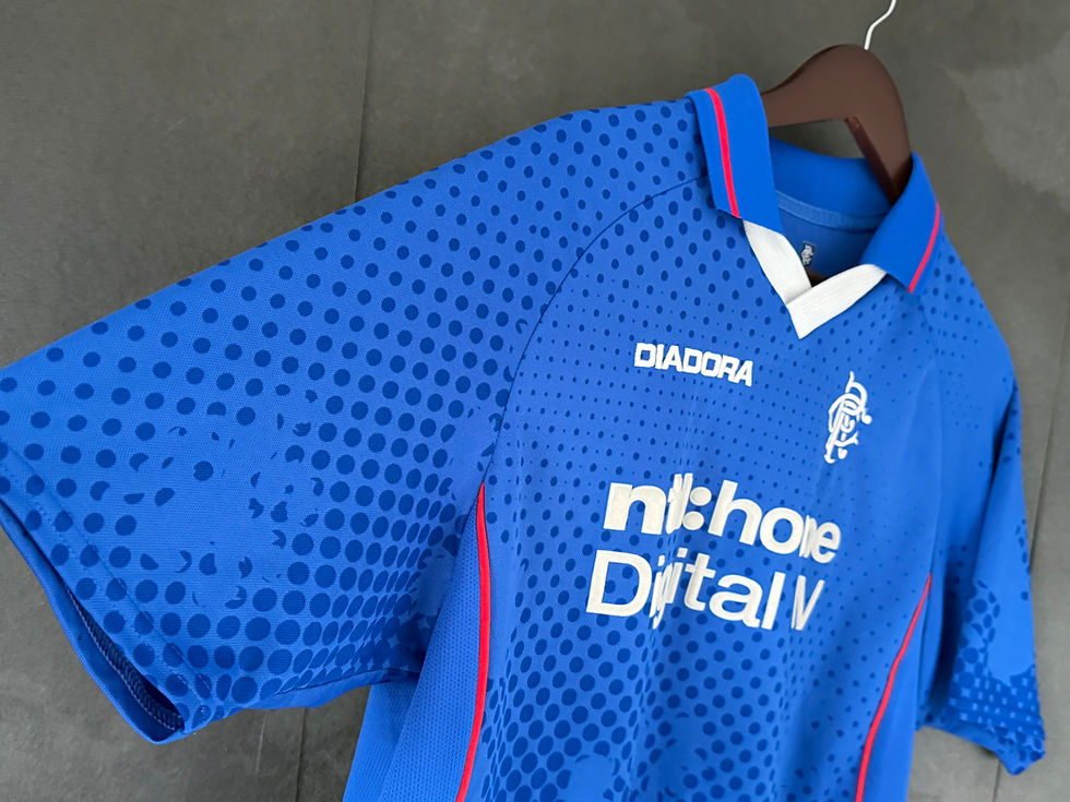 Thumbnail:  Rangers 2002/03 Home ARTETA 23 Medium  9/10