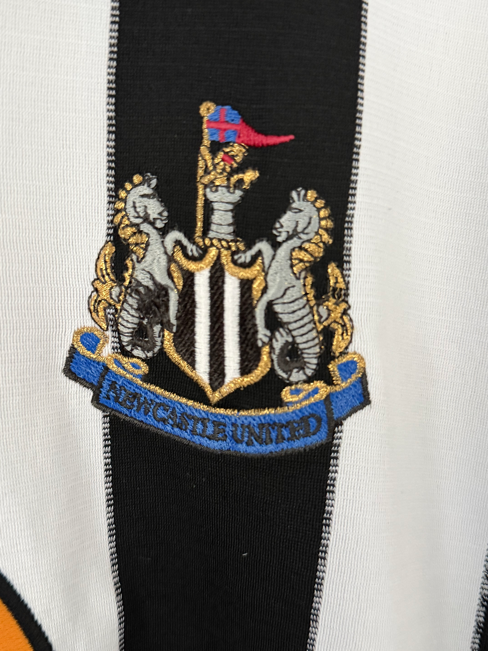 Miniaturbild: Newcastle 1999/00 Home SPEED 11 XL 9/10