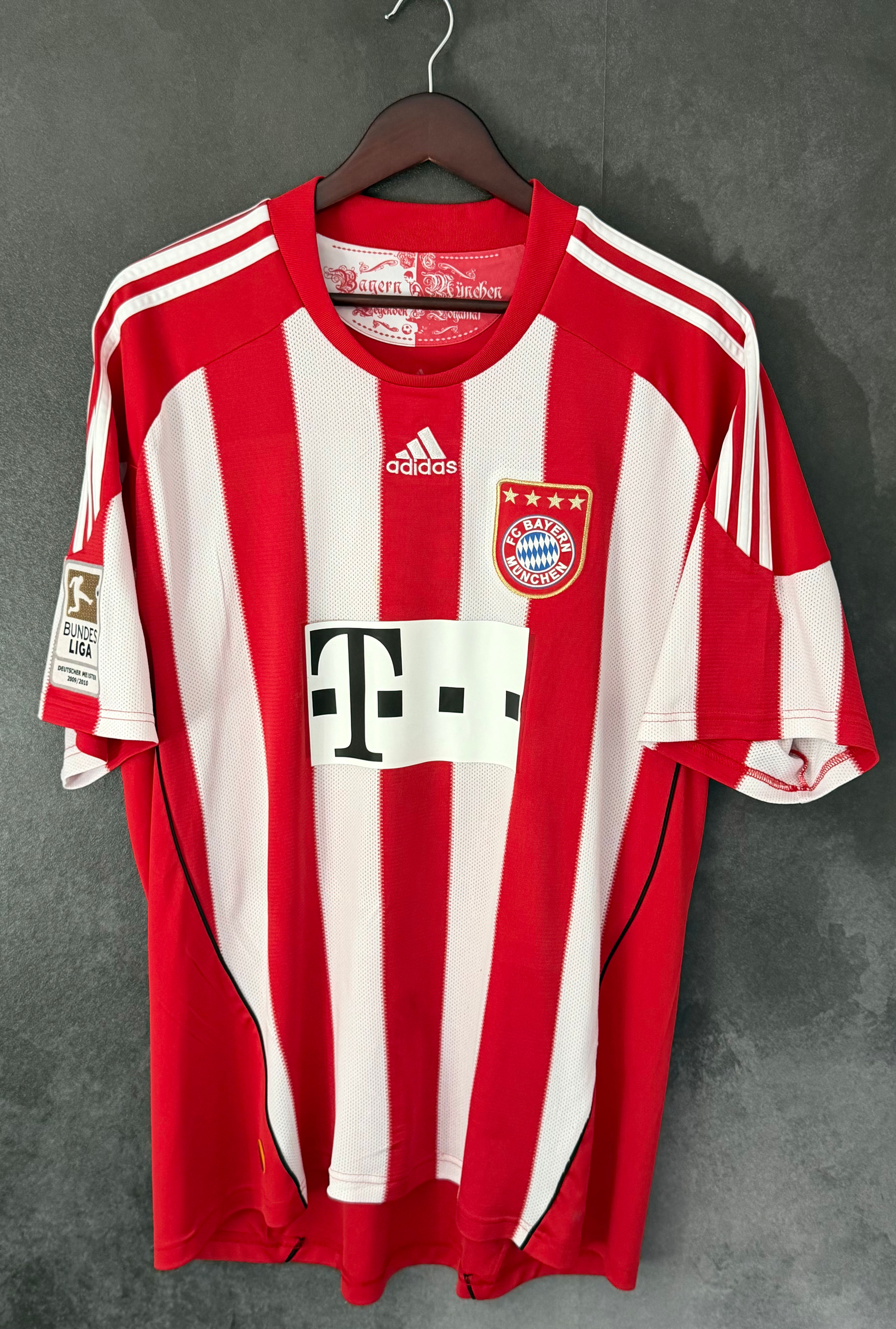 FC Bayern München 2010/11 Home ROBBEN 10 XL 7/10