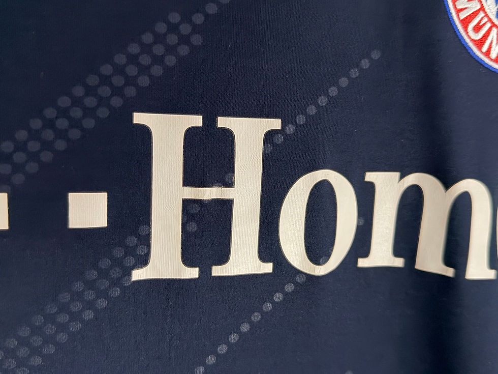 Thumbnail: FC Bayern München 2009/10 Away MÜLLER 25 Large 9/10