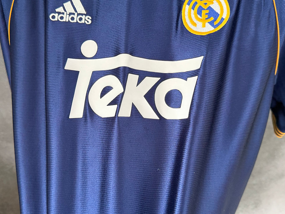 Miniature : Real Madrid 1998/99 Third SUKER 9 Large 8/10